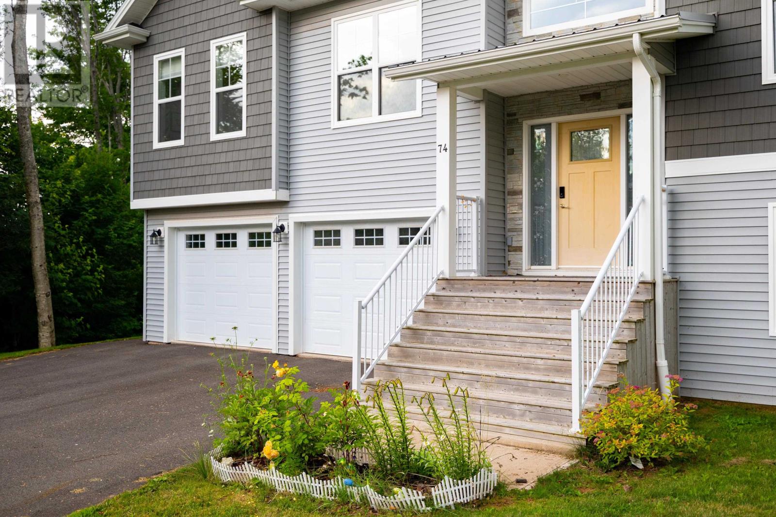 74 England Circle, Charlottetown, Prince Edward Island  C1E 1W9 - Photo 4 - 202617866