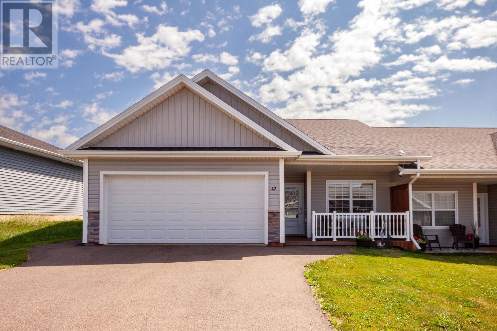42 Beech Hill Avenue, Charlottetown, Prince Edward Island  C1E 1K7 - Photo 1 - 202617868
