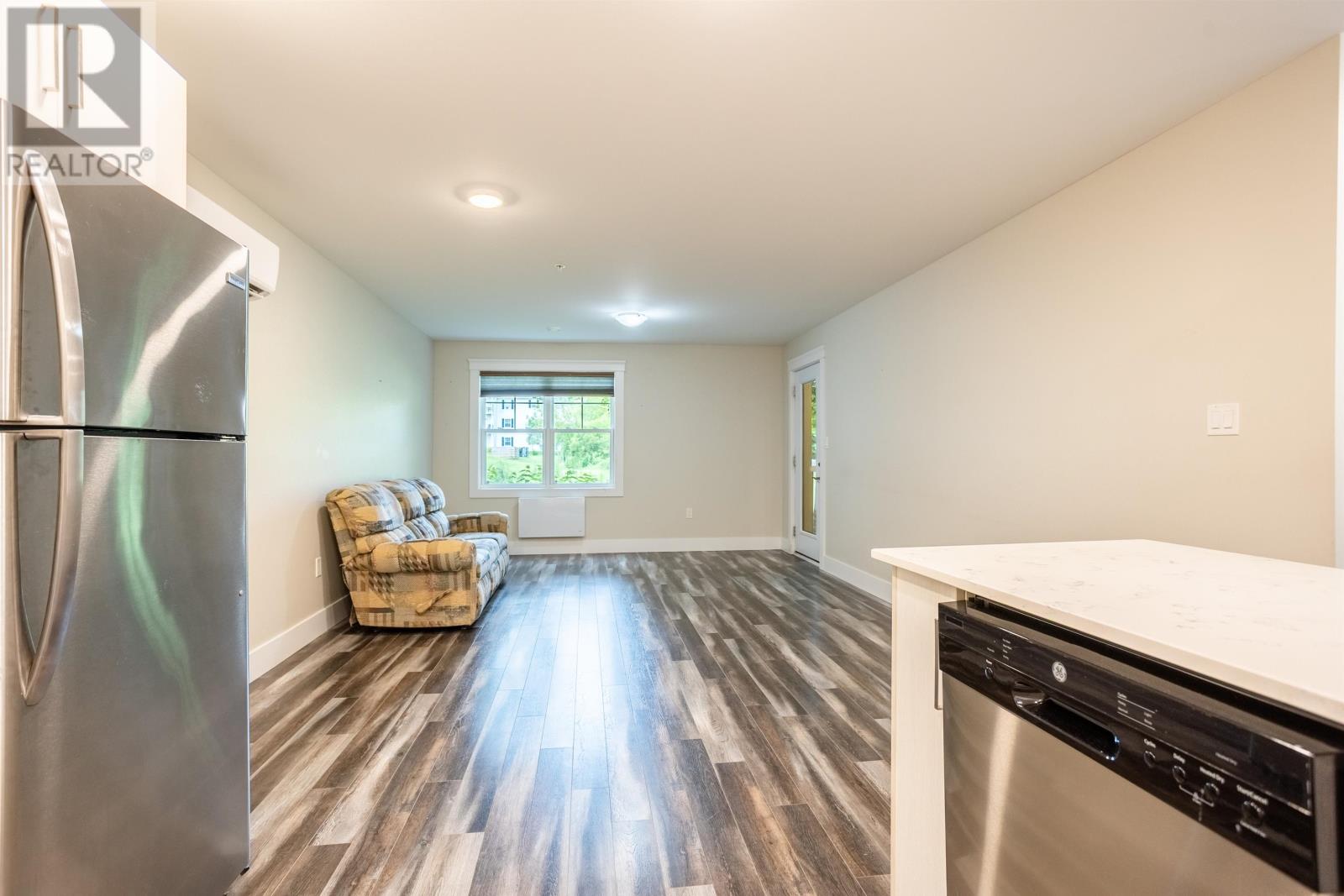 105 29 Stratford Road, Stratford, Prince Edward Island  C1B 1T4 - Photo 6 - 202617870