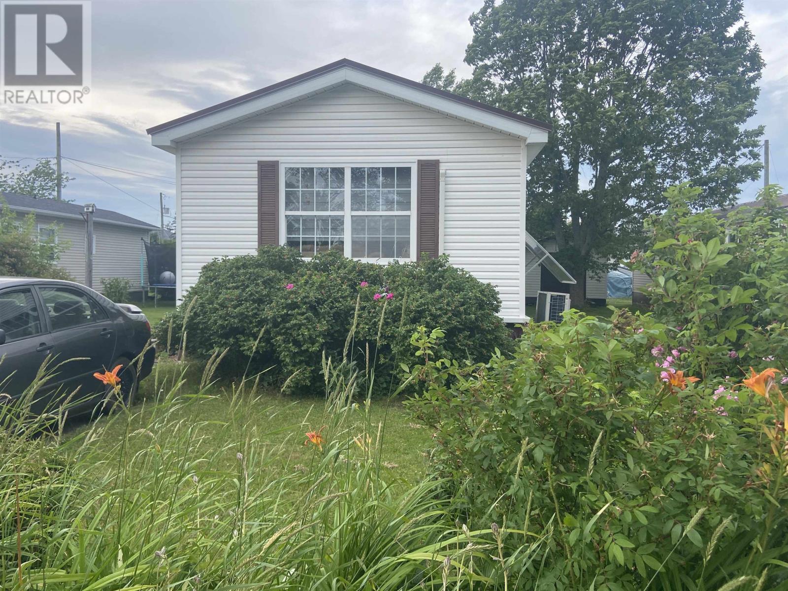 32 Brook Street, Montague, Prince Edward Island  C0A 1R0 - Photo 3 - 202617996
