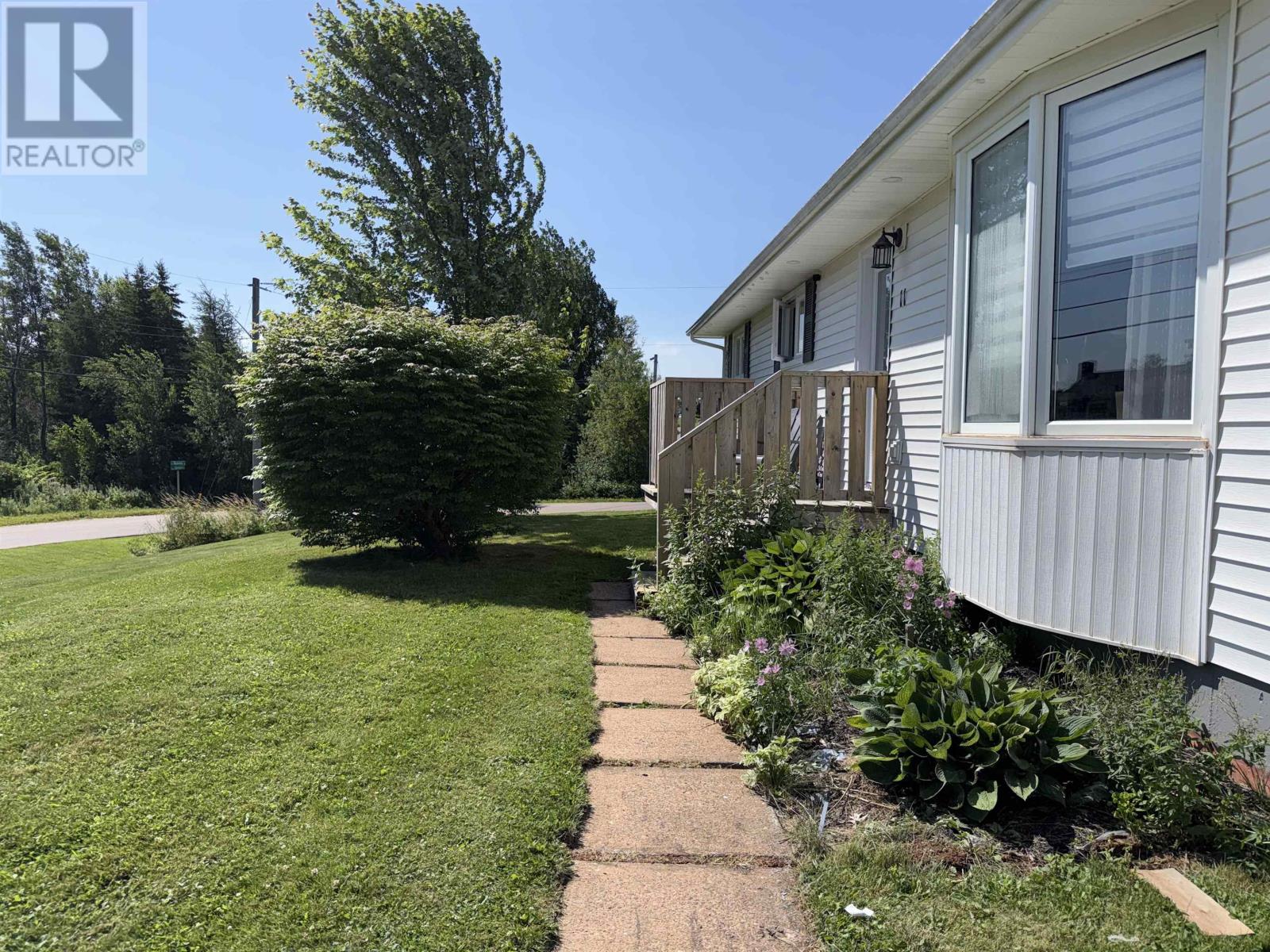 11 Barbara Drive, Cornwall, Prince Edward Island  C0A 1H8 - Photo 6 - 202618019