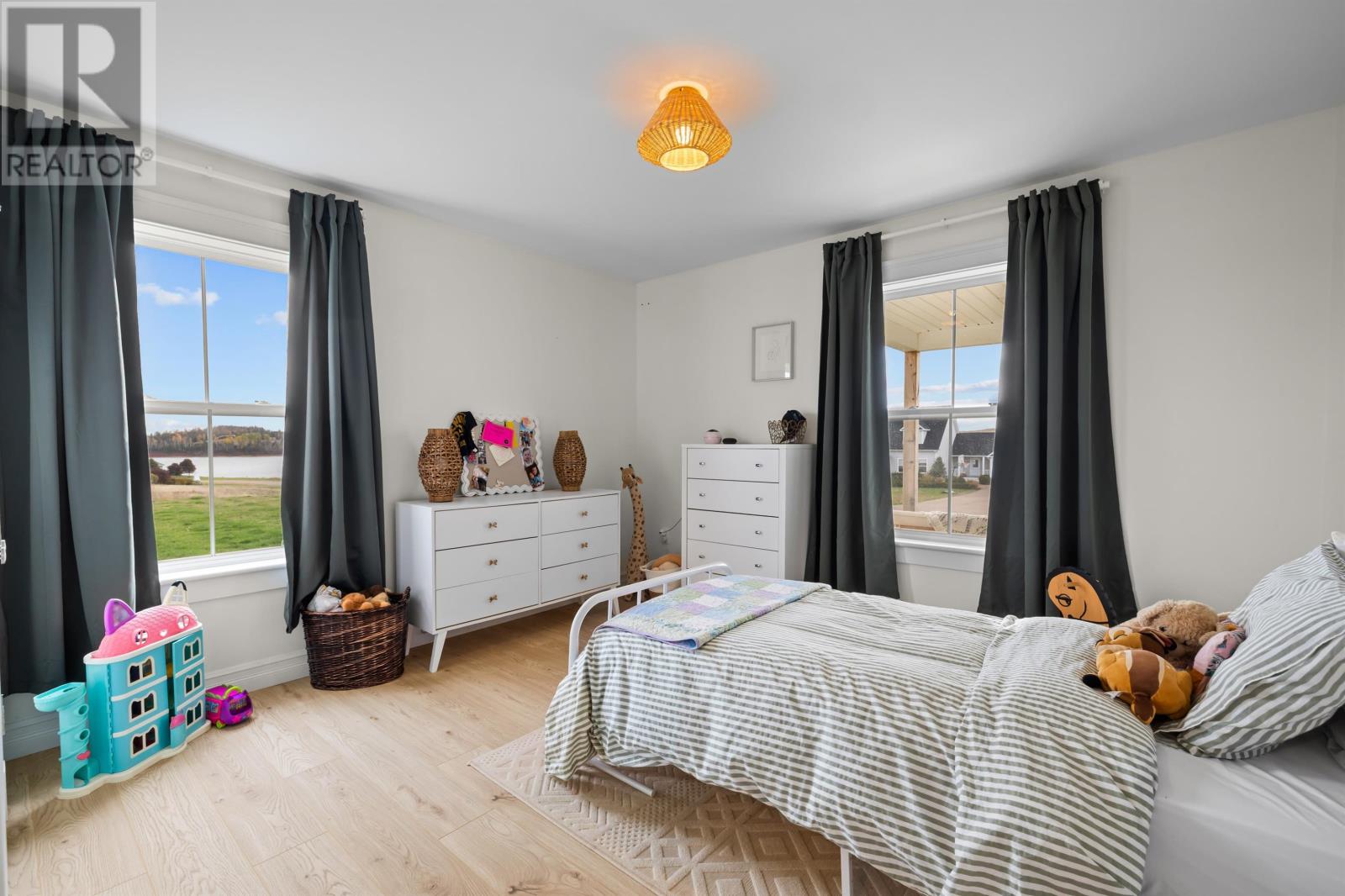 8 Macneill Avenue, Clyde River, Prince Edward Island  C0A 1H1 - Photo 29 - 202618043