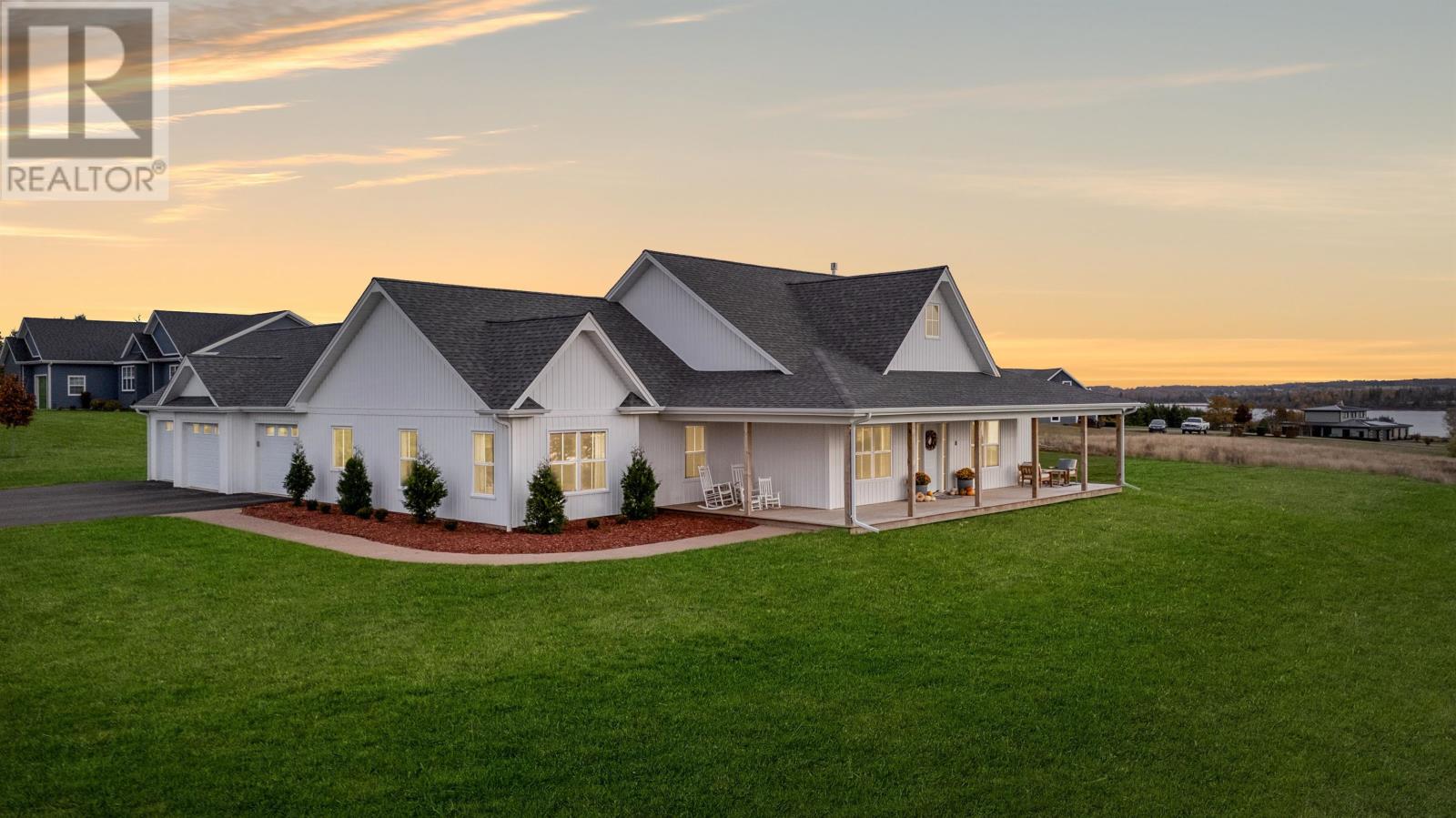 8 Macneill Avenue, Clyde River, Prince Edward Island  C0A 1H1 - Photo 46 - 202618043