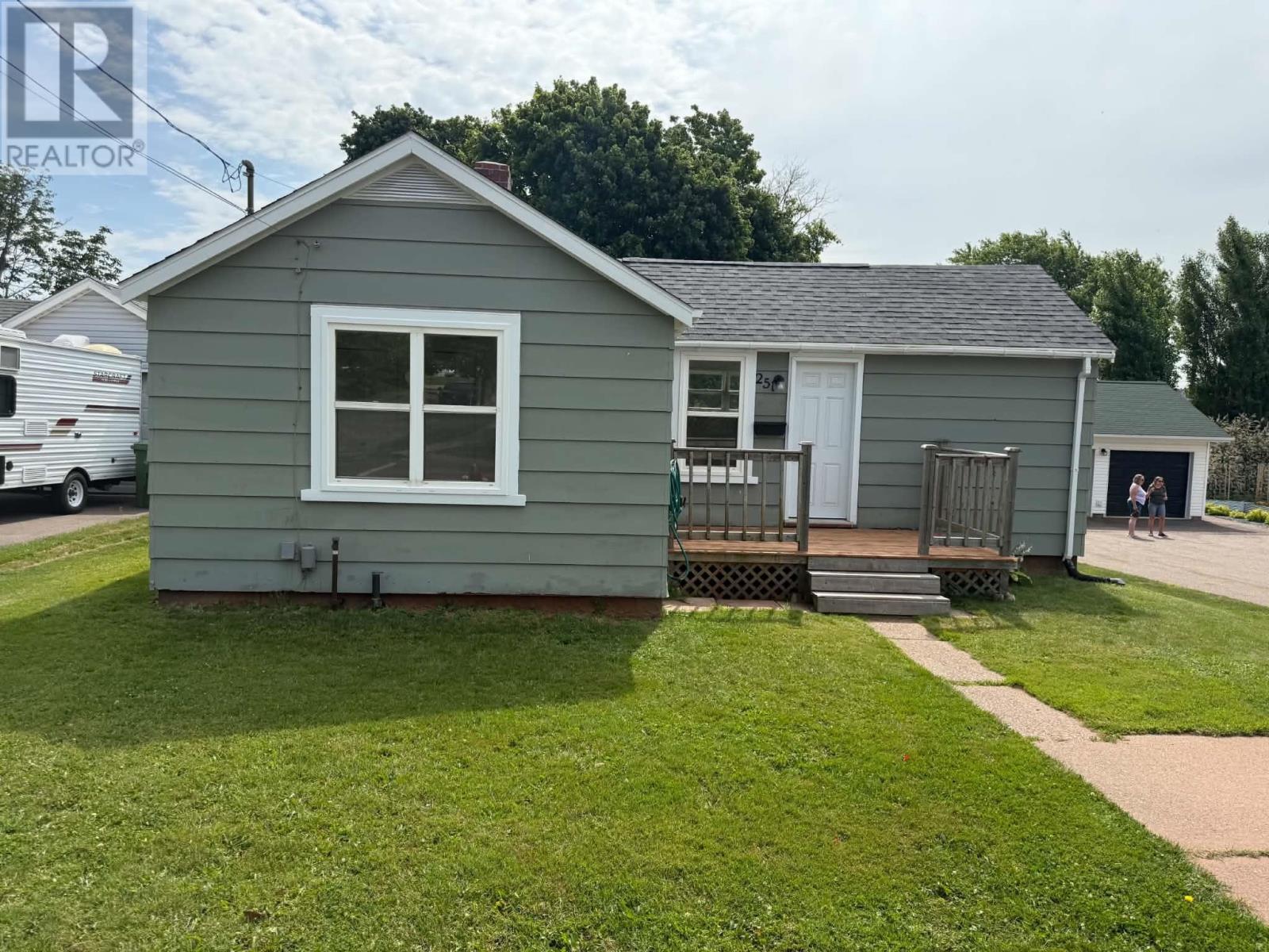 251 Granville Street, Summerside, Prince Edward Island  C1N 3A8 - Photo 1 - 202618075