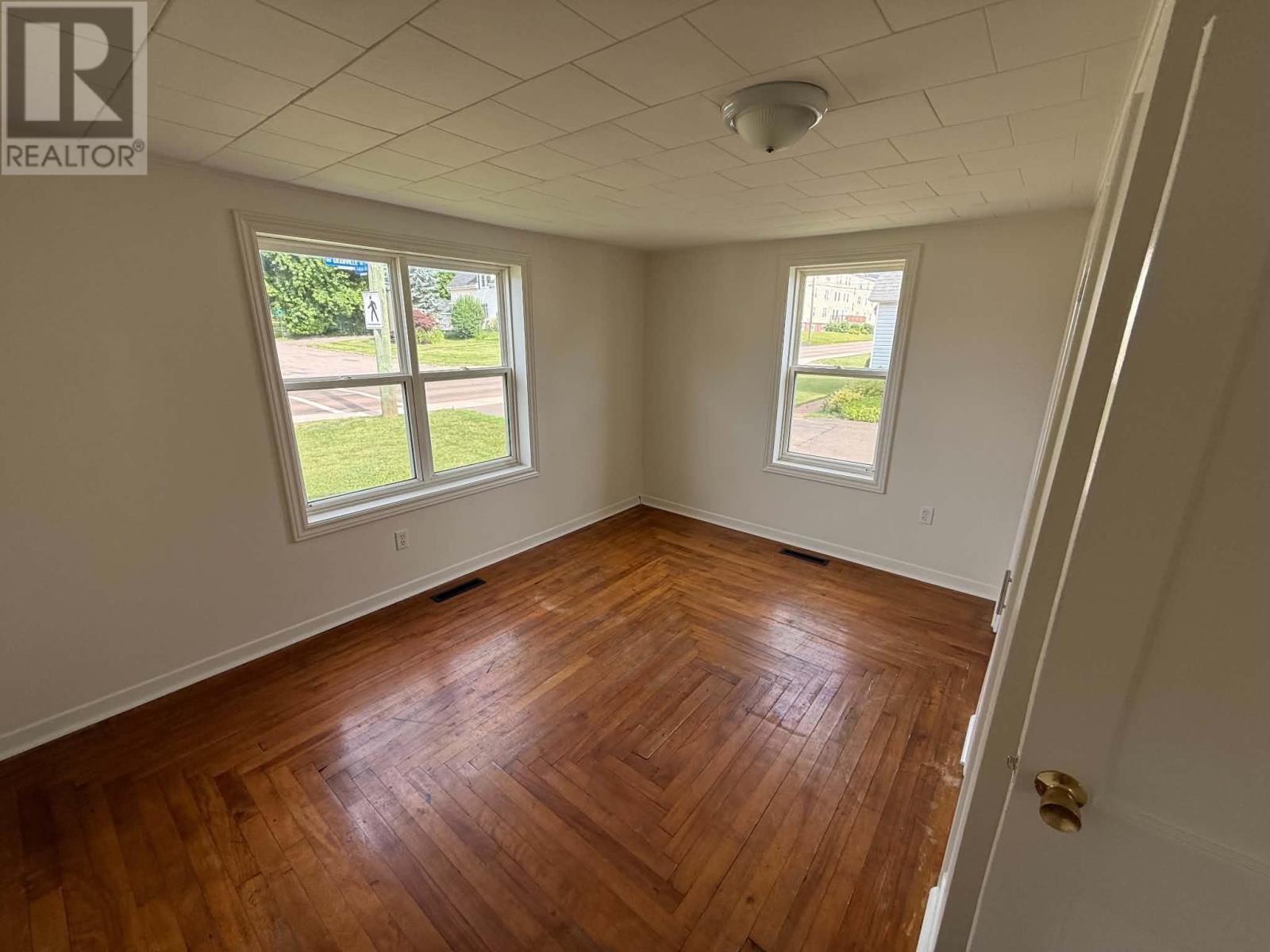 251 Granville Street, Summerside, Prince Edward Island  C1N 3A8 - Photo 8 - 202618075
