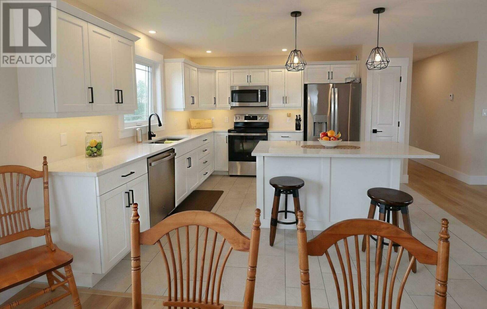 8 Keaton Drive, Charlottetown, Prince Edward Island  C1E 3M5 - Photo 6 - 202618083
