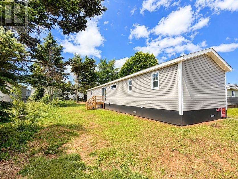 15 Wolfe Avenue, Cornwall, Prince Edward Island  C0A 1H5 - Photo 2 - 202618108