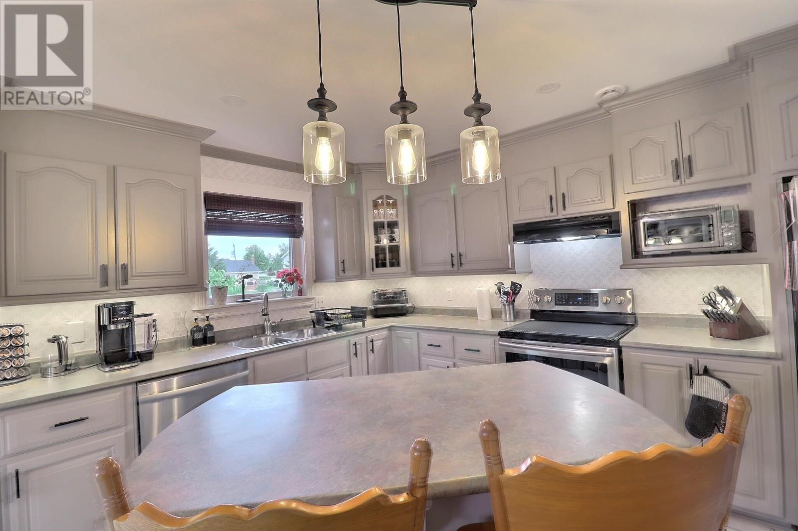 23 Mitchell Drive, Stratford, Prince Edward Island  C1B 1R6 - Photo 6 - 202618232