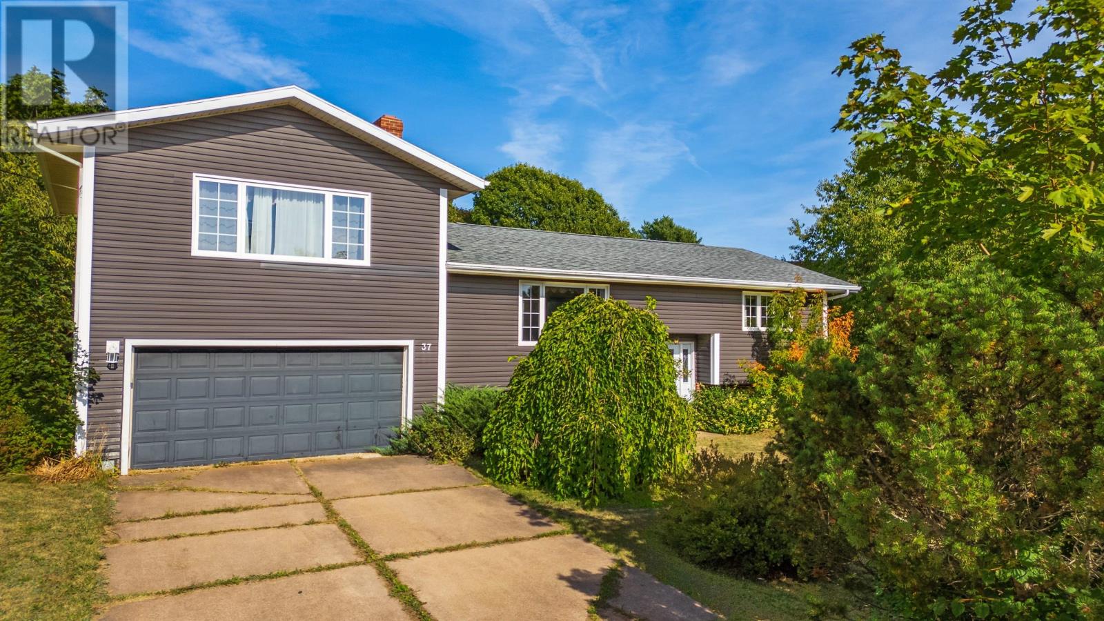 37 Chelsey Circle, Charlottetown, Prince Edward Island  C1E 1E9 - Photo 1 - 202618235