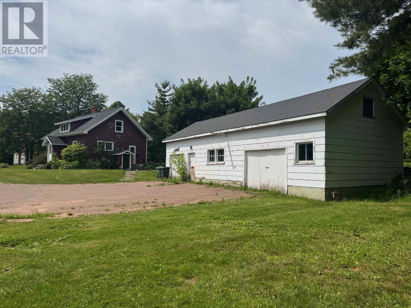 328 South Drive, Summerside, Prince Edward Island  C1N 4A1 - Photo 1 - 202618270