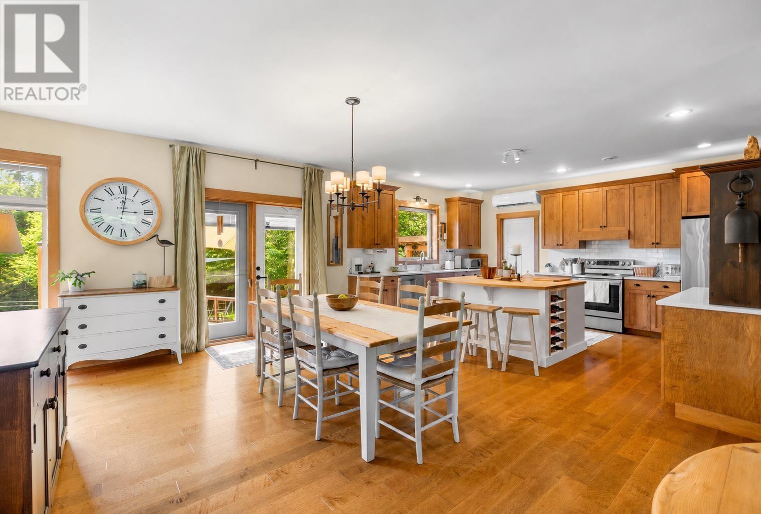 1927 Clarkin Road, North Wiltshire, Prince Edward Island  C0A 1Y0 - Photo 14 - 202618281