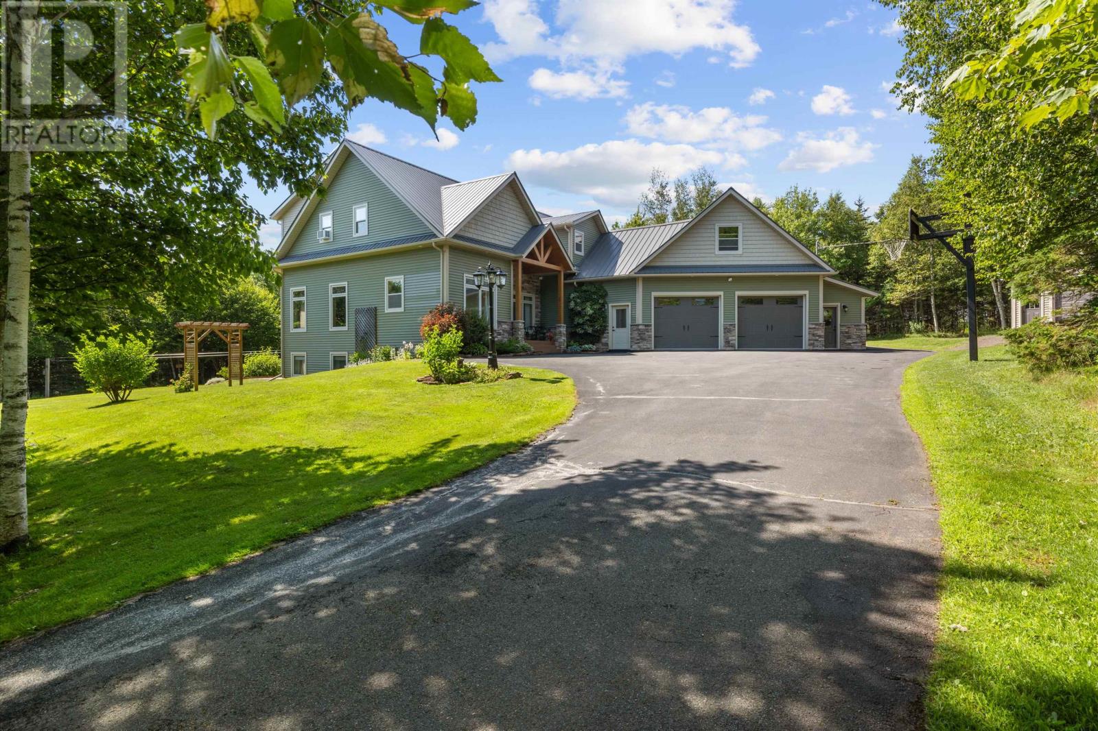 1927 Clarkin Road, North Wiltshire, Prince Edward Island  C0A 1Y0 - Photo 3 - 202618281