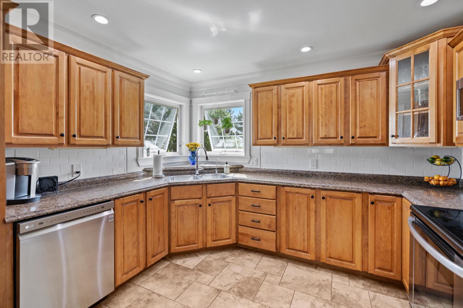 3 Paget Crescent, Stratford, Prince Edward Island  C1B 0E3 - Photo 14 - 202618392