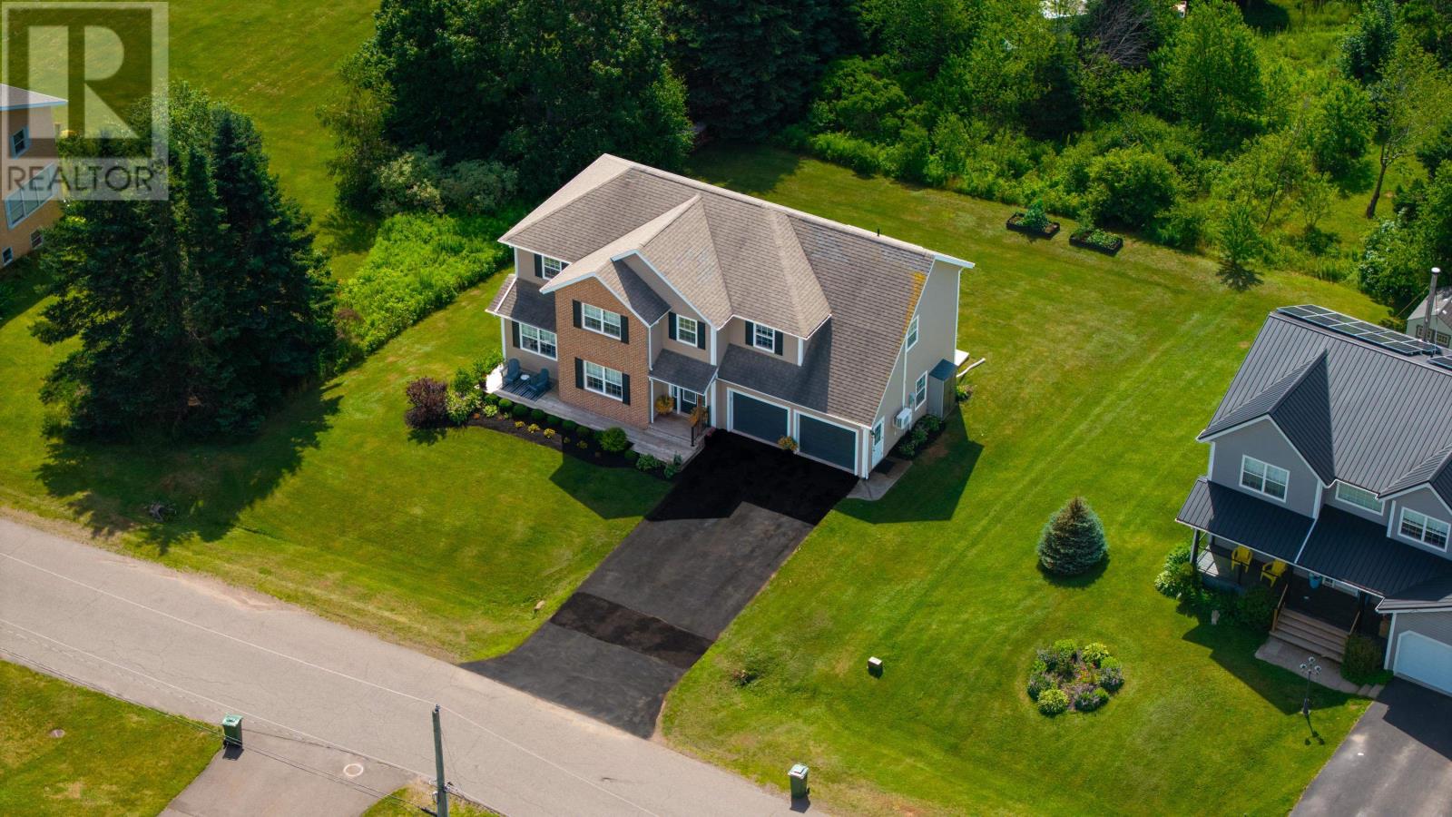 3 Paget Crescent, Stratford, Prince Edward Island  C1B 0E3 - Photo 3 - 202618392