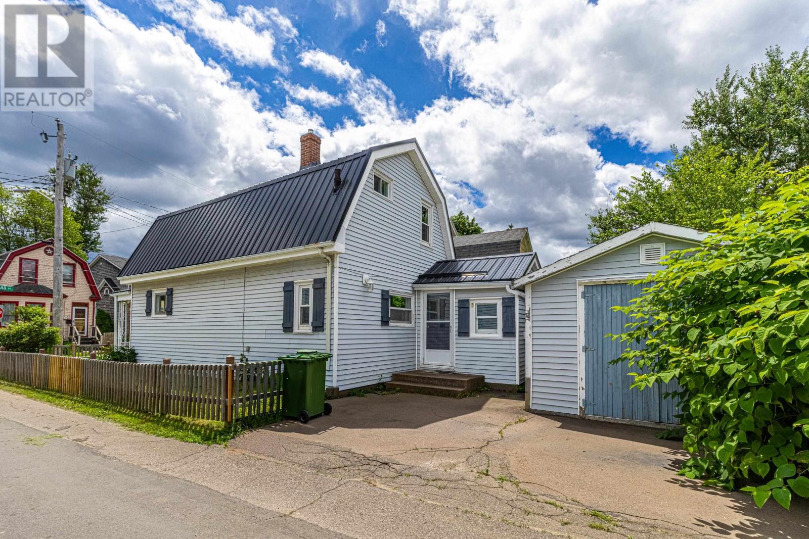 47 Douglas Street, Charlottetown, Prince Edward Island  C1A 2J3 - Photo 5 - 202618415