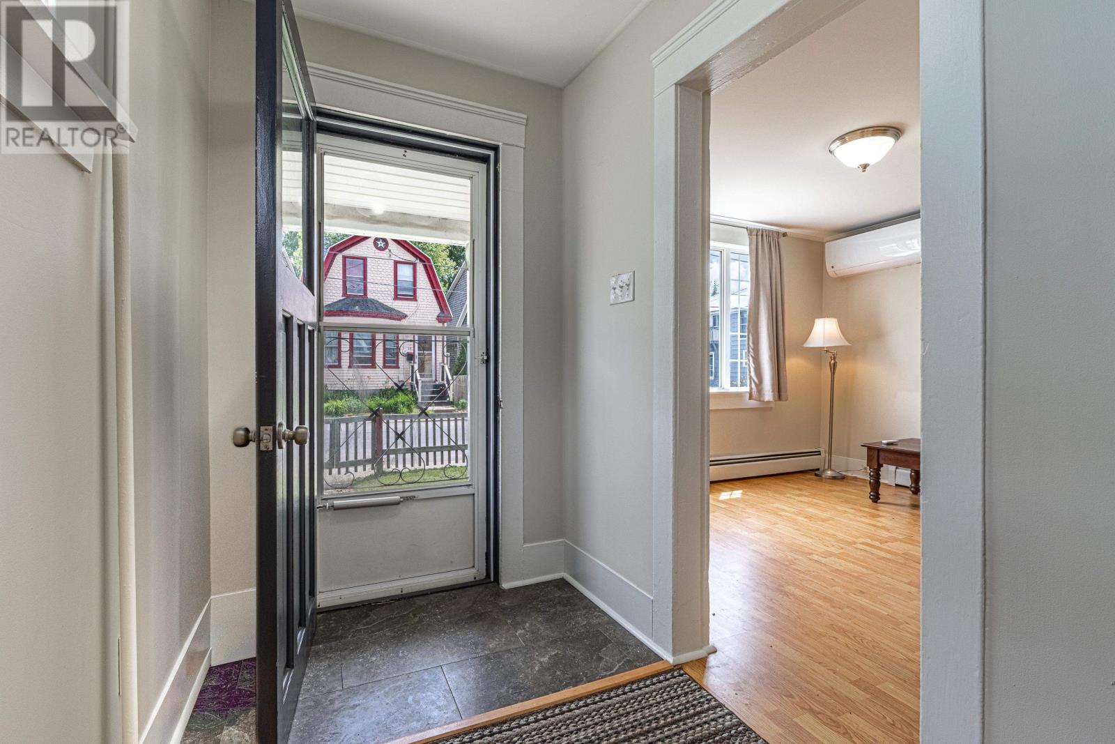 47 Douglas Street, Charlottetown, Prince Edward Island  C1A 2J3 - Photo 8 - 202618415