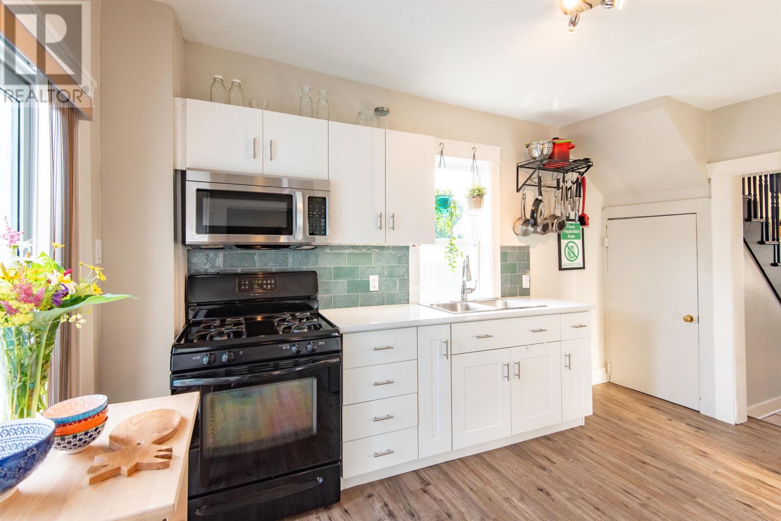 77 Spring Park Road, Charlottetown, Prince Edward Island  C1A 3Y3 - Photo 11 - 202618449