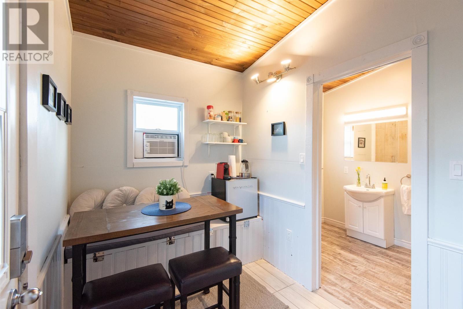 77 Spring Park Road, Charlottetown, Prince Edward Island  C1A 3Y3 - Photo 16 - 202618449