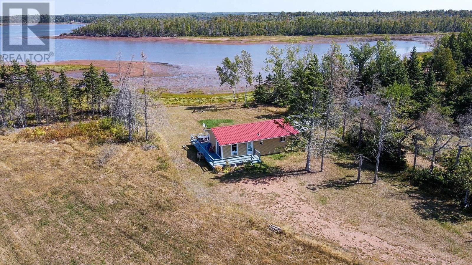 98 Charlie's Lane, South Pinette, Prince Edward Island  C1B 0T3 - Photo 2 - 202618505