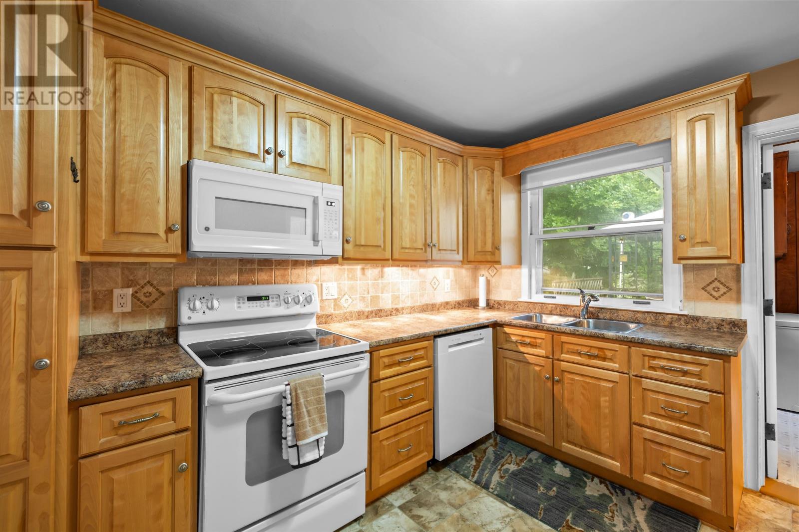 58 Skyview Drive, Charlottetown, Prince Edward Island  C1A 3A5 - Photo 4 - 202618547