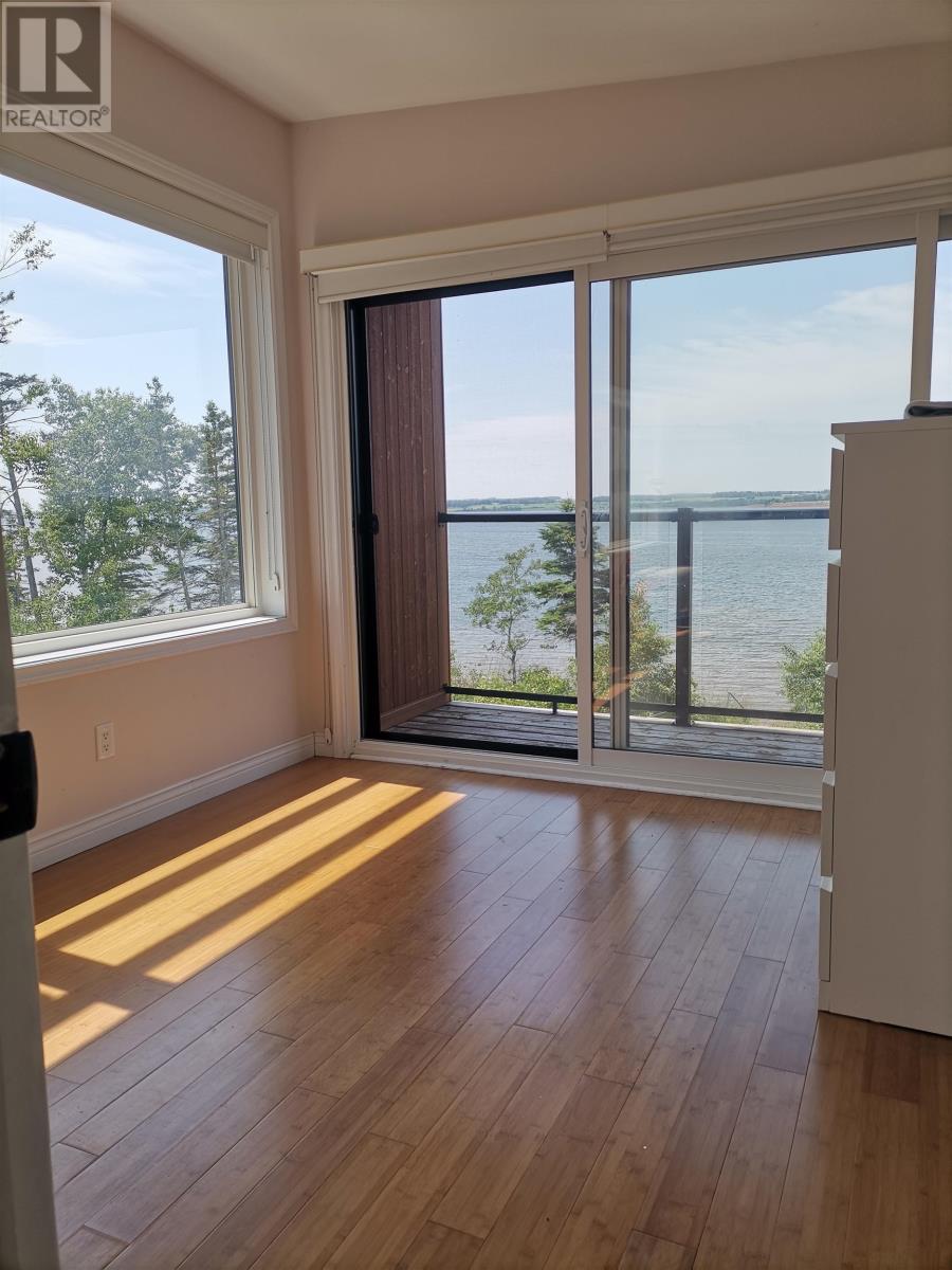 101 Riverbank Drive, Stratford, Prince Edward Island  C1B 3E7 - Photo 14 - 202618586