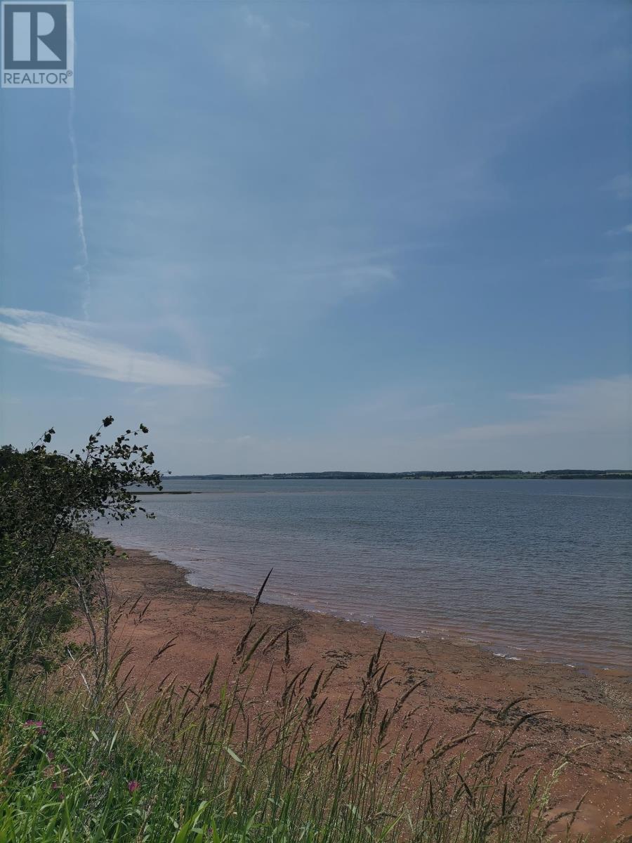 101 Riverbank Drive, Stratford, Prince Edward Island  C1B 3E7 - Photo 3 - 202618586