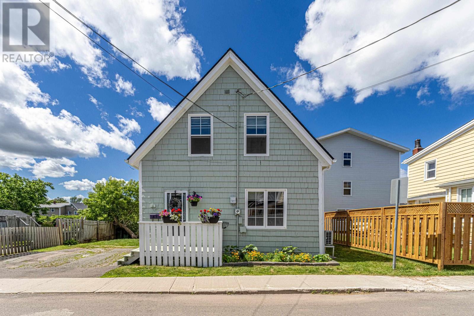 67 Victoria Street, Charlottetown, Prince Edward Island  C1A 2B4 - Photo 1 - 202618608