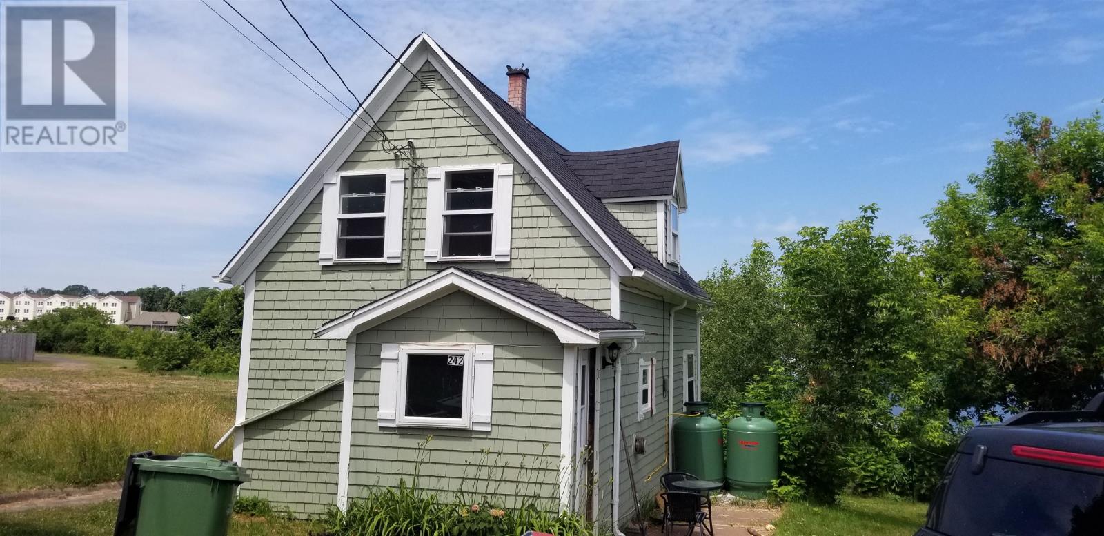 242 Locust Street, Montague, Prince Edward Island  C0A 1R0 - Photo 1 - 202618700