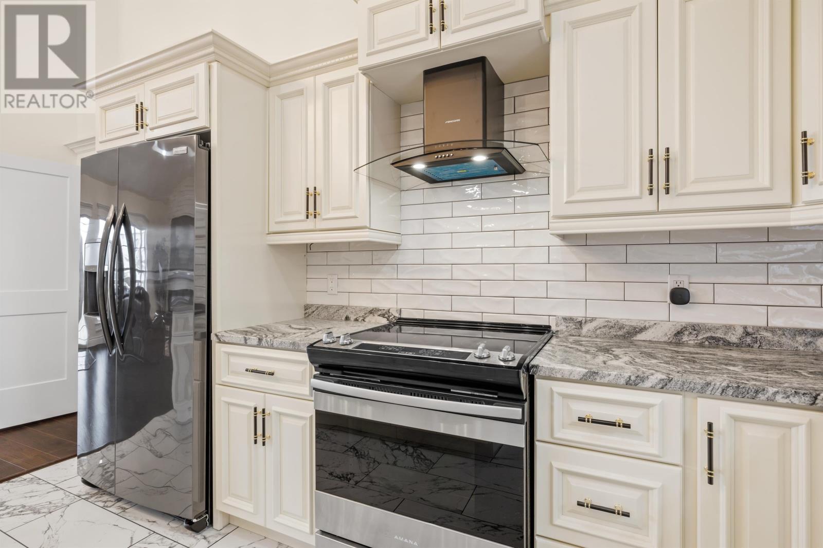 29 Laughlin Street, Miscouche, Prince Edward Island  C0B 1T0 - Photo 14 - 202618721