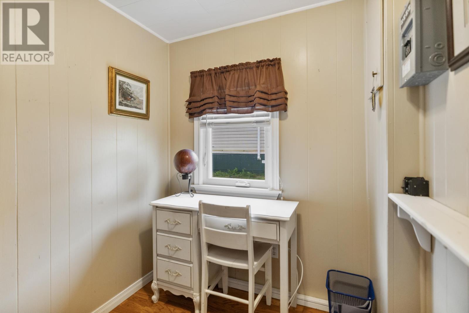 2 Selkirk Avenue, Cornwall, Prince Edward Island  C0A 1H0 - Photo 11 - 202618740
