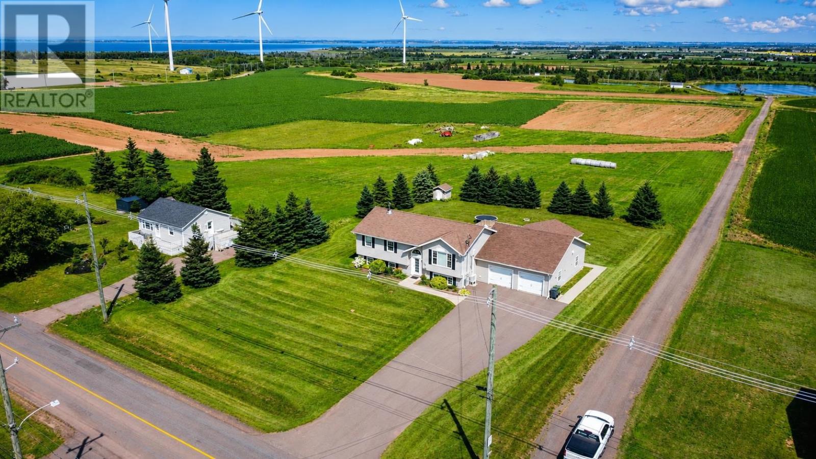 207 North Drive, Summerside, Prince Edward Island  C1N 4E9 - Photo 1 - 202618940