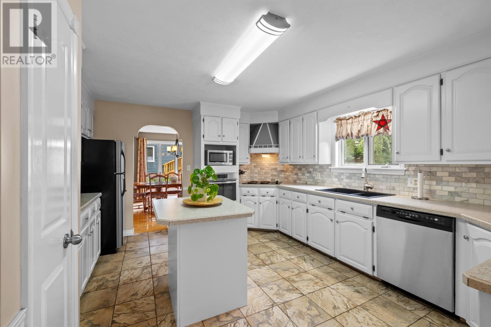 9 Ash Drive, Charlottetown, Prince Edward Island  C1A 9A4 - Photo 6 - 202619134