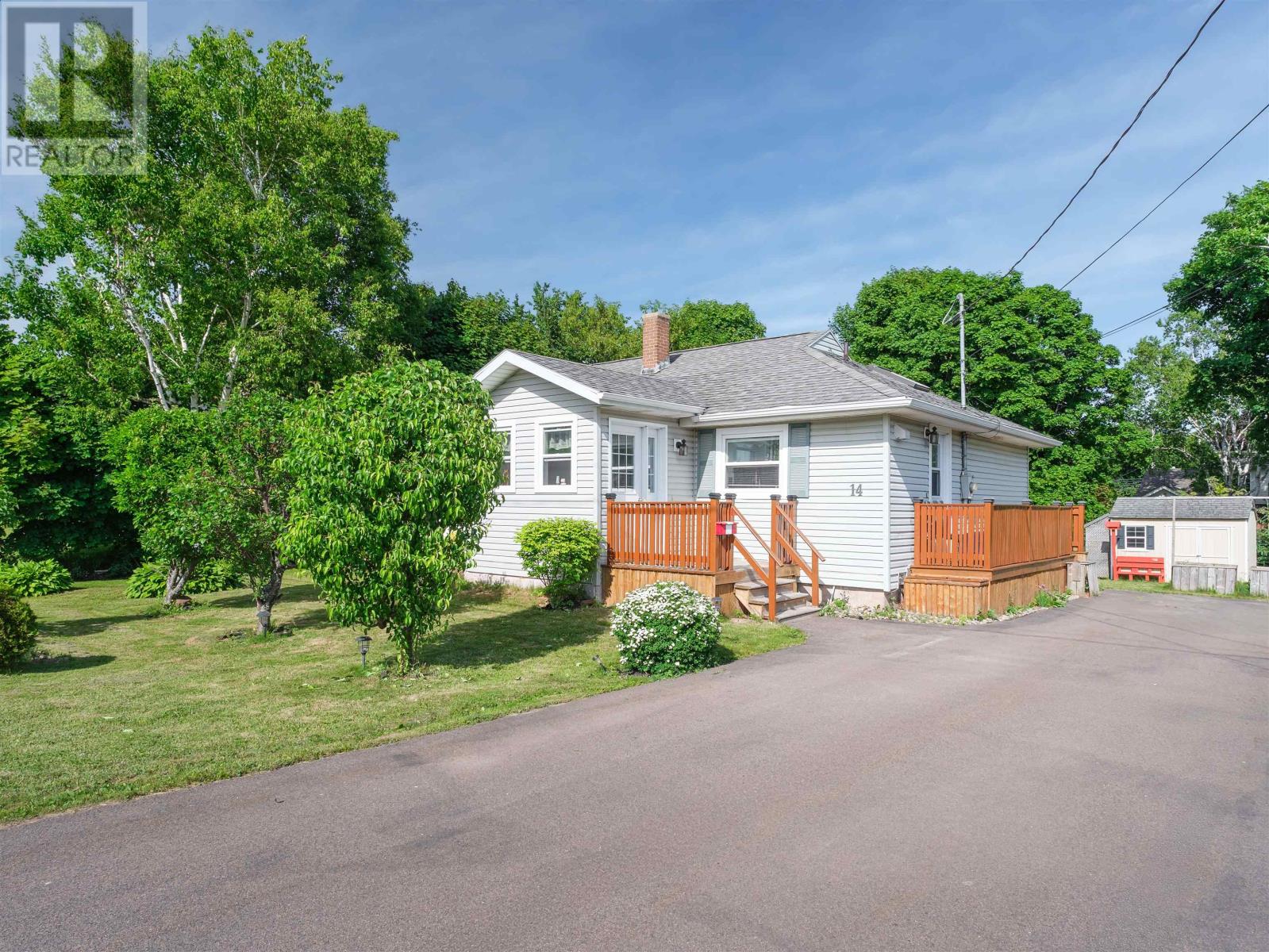 14 Donwood Drive, Charlottetown, Prince Edward Island  C1A 5L2 - Photo 1 - 202619147