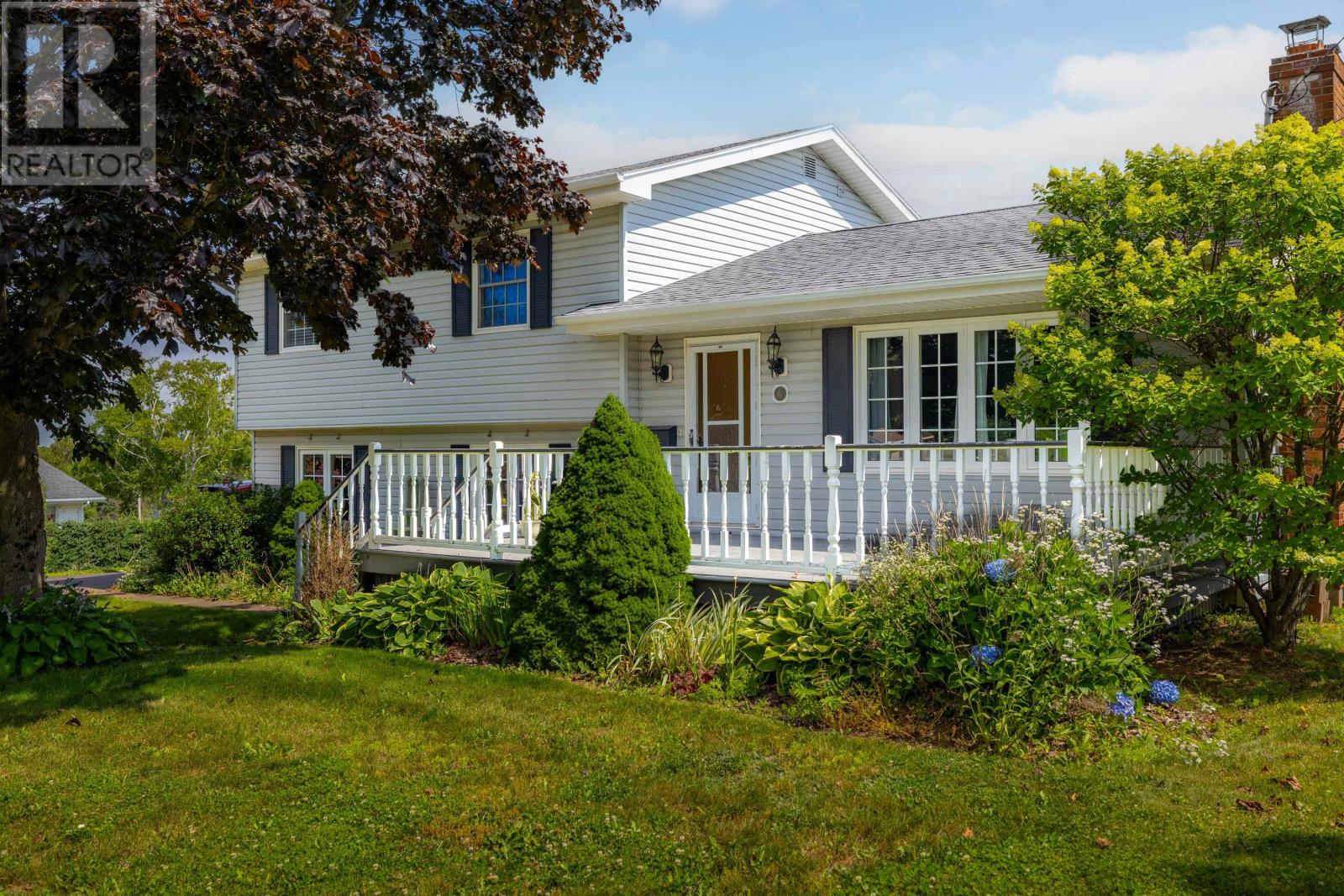 6 Millbrook Drive, Stratford, Prince Edward Island  C1B 1X8 - Photo 5 - 202619203