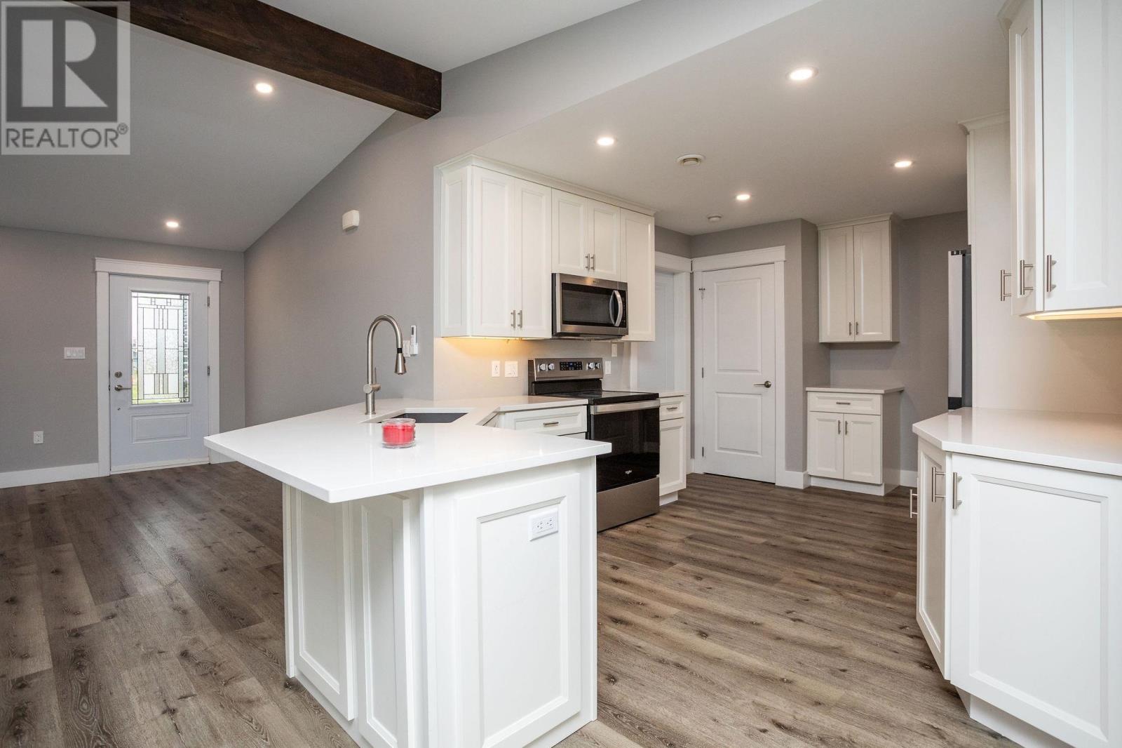 29 Alice Avenue, Charlottetown, Prince Edward Island  C1C 0V1 - Photo 10 - 202619210