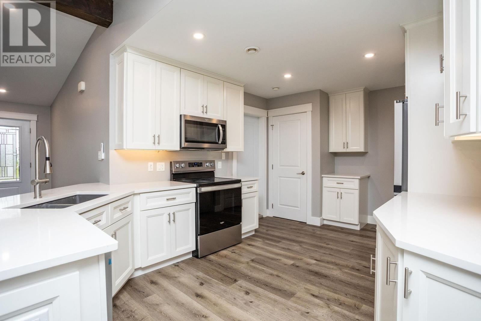 29 Alice Avenue, Charlottetown, Prince Edward Island  C1C 0V1 - Photo 11 - 202619210
