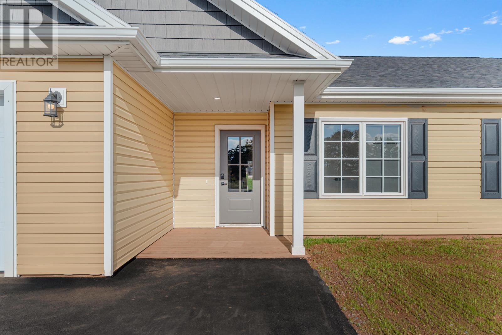 27 Loggie Drive, Summerside, Prince Edward Island  C1N 0N9 - Photo 10 - 202619219
