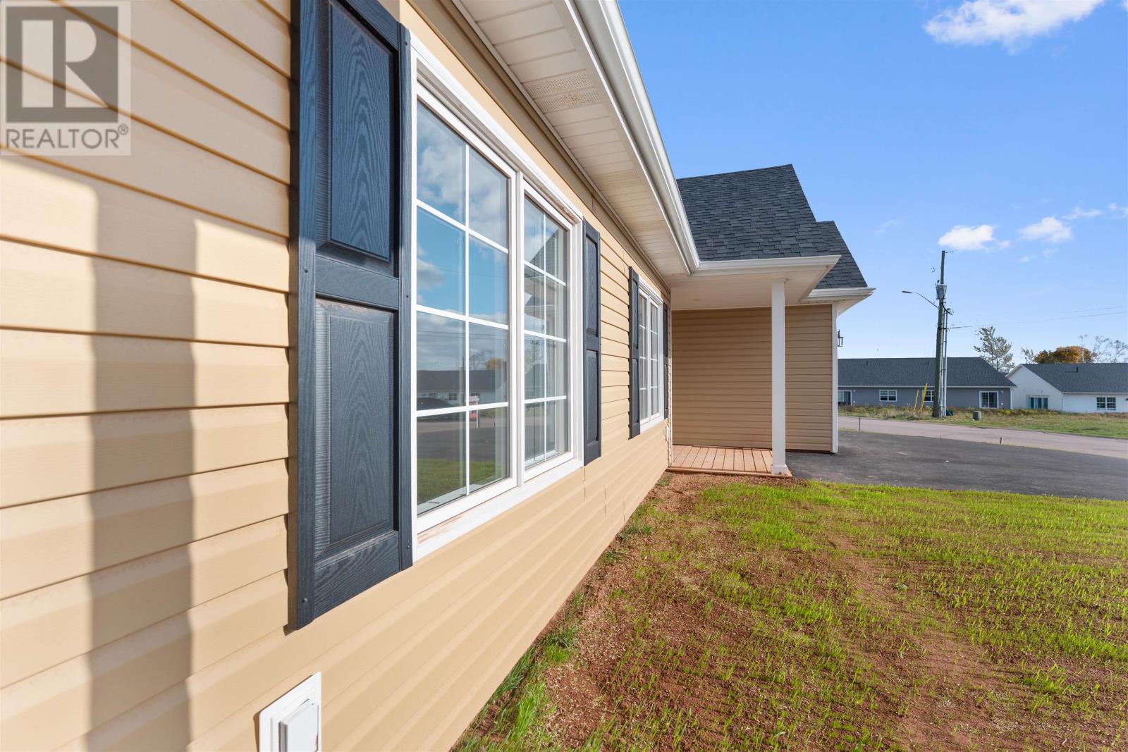 27 Loggie Drive, Summerside, Prince Edward Island  C1N 0N9 - Photo 11 - 202619219
