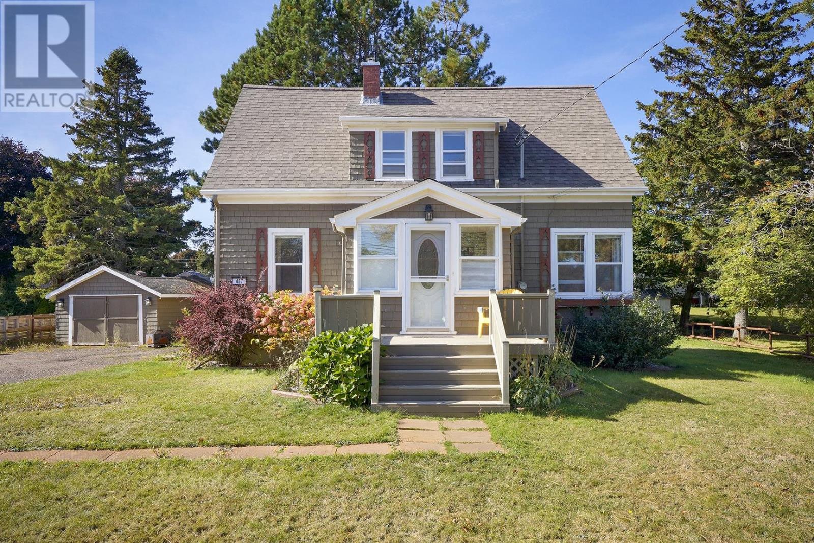 487 South Drive, Summerside, Prince Edward Island  C1N 3Z5 - Photo 1 - 202619386