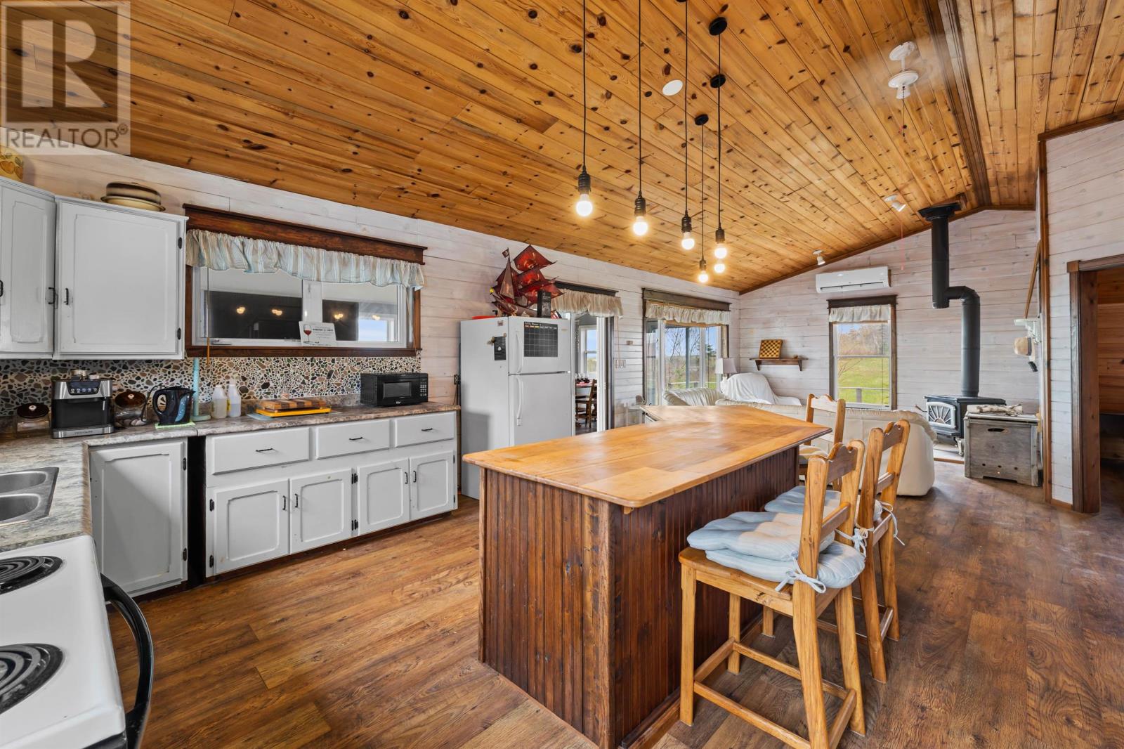 2958 East Point, Kingsboro, Prince Edward Island  C0A 2B0 - Photo 3 - 202619459