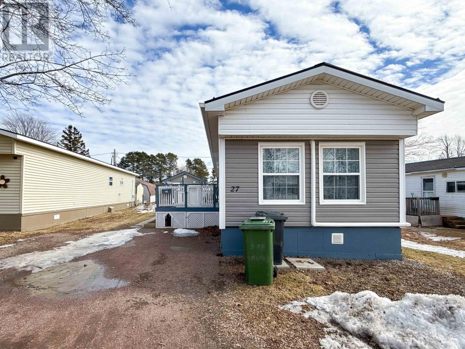 27 Linkletter Estates, Summerside, Prince Edward Island  C1N 4B2 - Photo 2 - 202619530