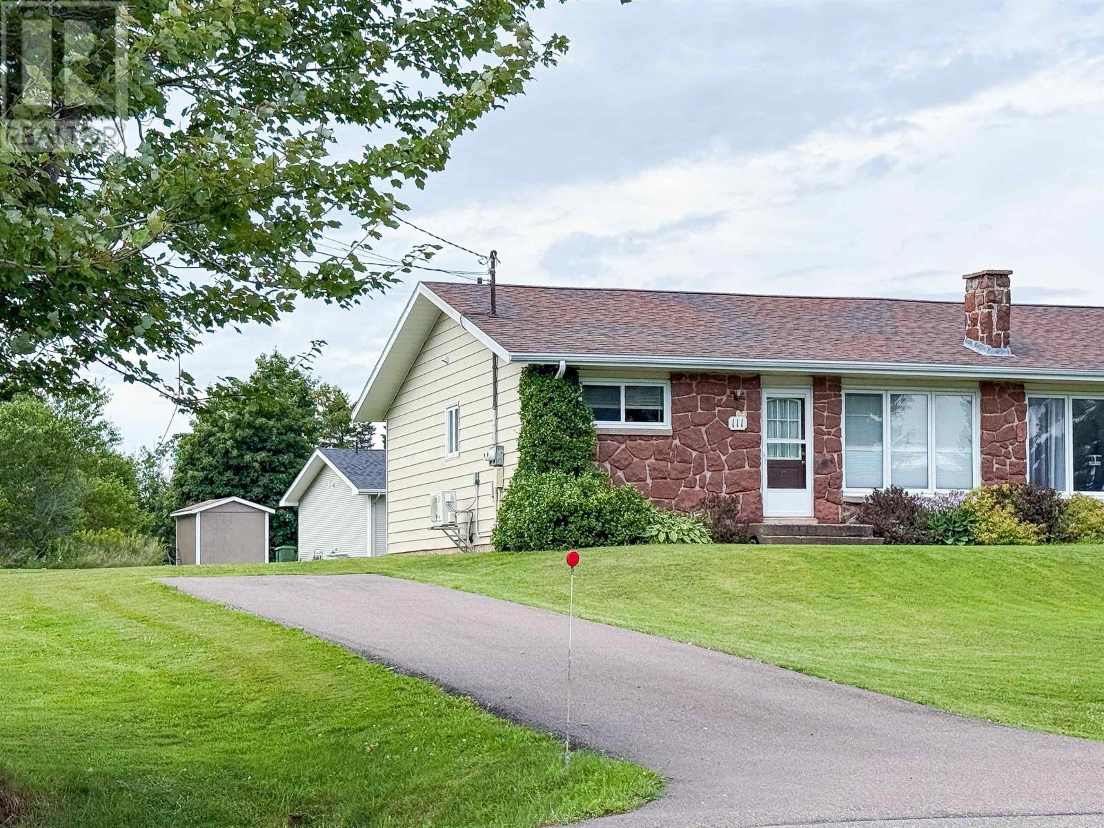 111 Meadowbank Road, Cornwall, Prince Edward Island  C0A 1H0 - Photo 2 - 202619594