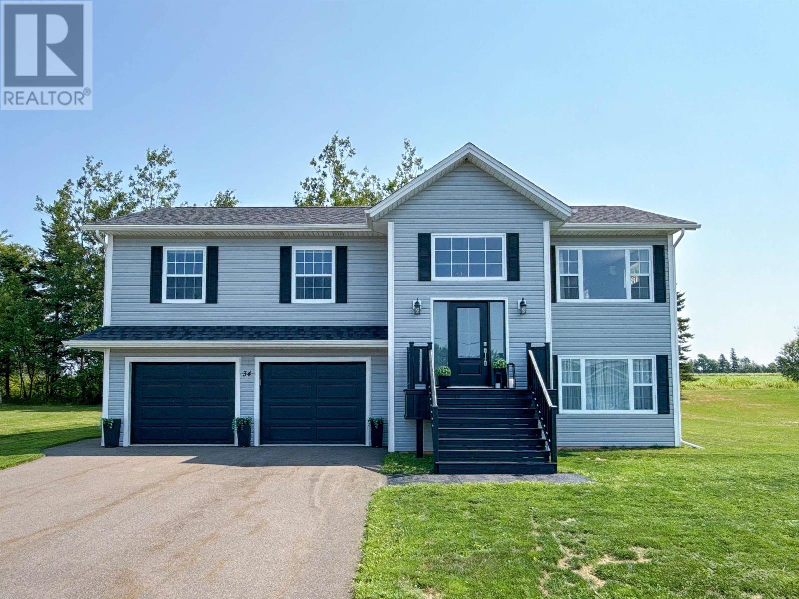 34 Waters Edge Lane, Cornwall, Prince Edward Island  C0A 1H4 - Photo 1 - 202619778