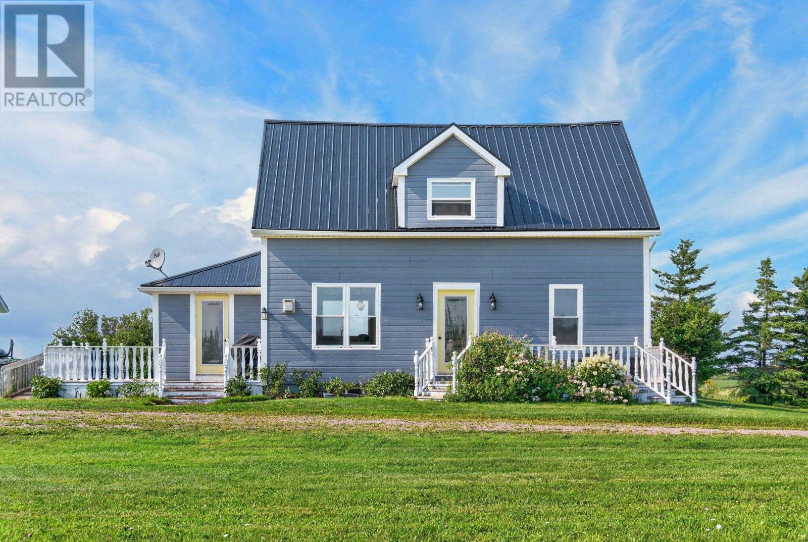 207 Malpeque Road, Malpeque, Prince Edward Island  C0B 1M0 - Photo 2 - 202619924