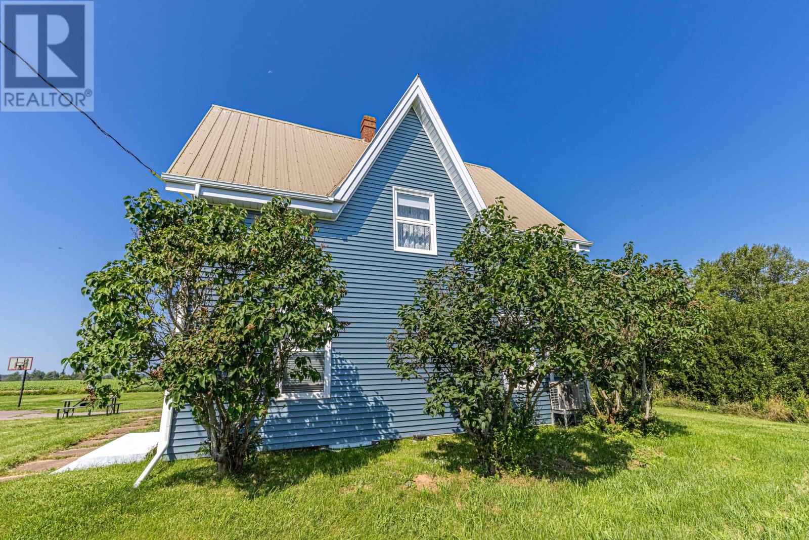 403 Clermont Road, Clermont, Prince Edward Island  C0B 1M0 - Photo 36 - 202620395