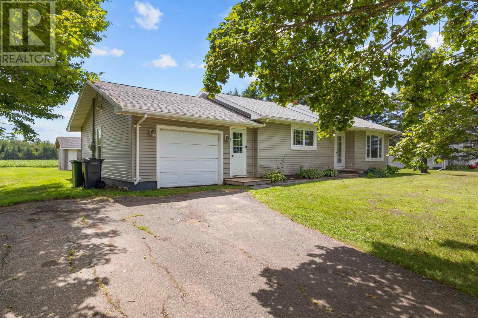 2816 Fort Augustus Road, Route 21, Glenfinnan, Prince Edward Island  C1B 1A4 - Photo 34 - 202620650