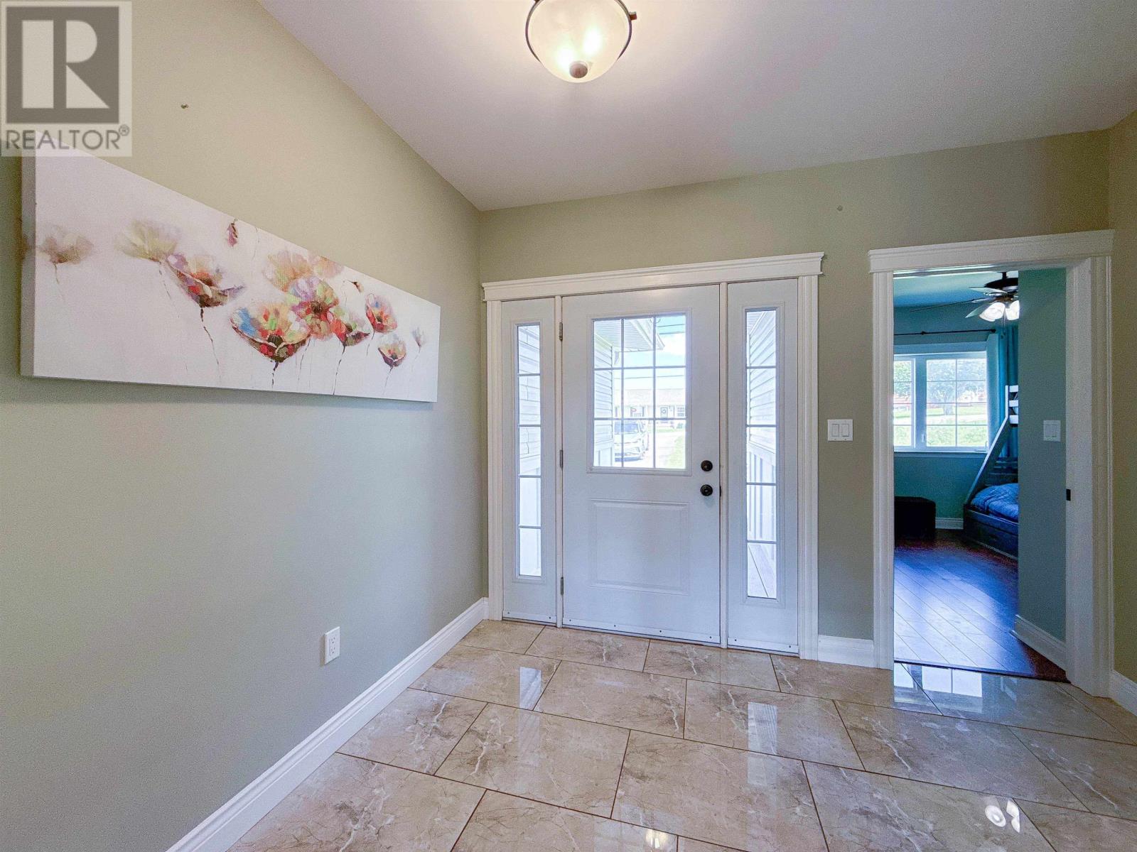54 Ferry Road, Cornwall, Prince Edward Island  C0A 1H4 - Photo 4 - 202620687
