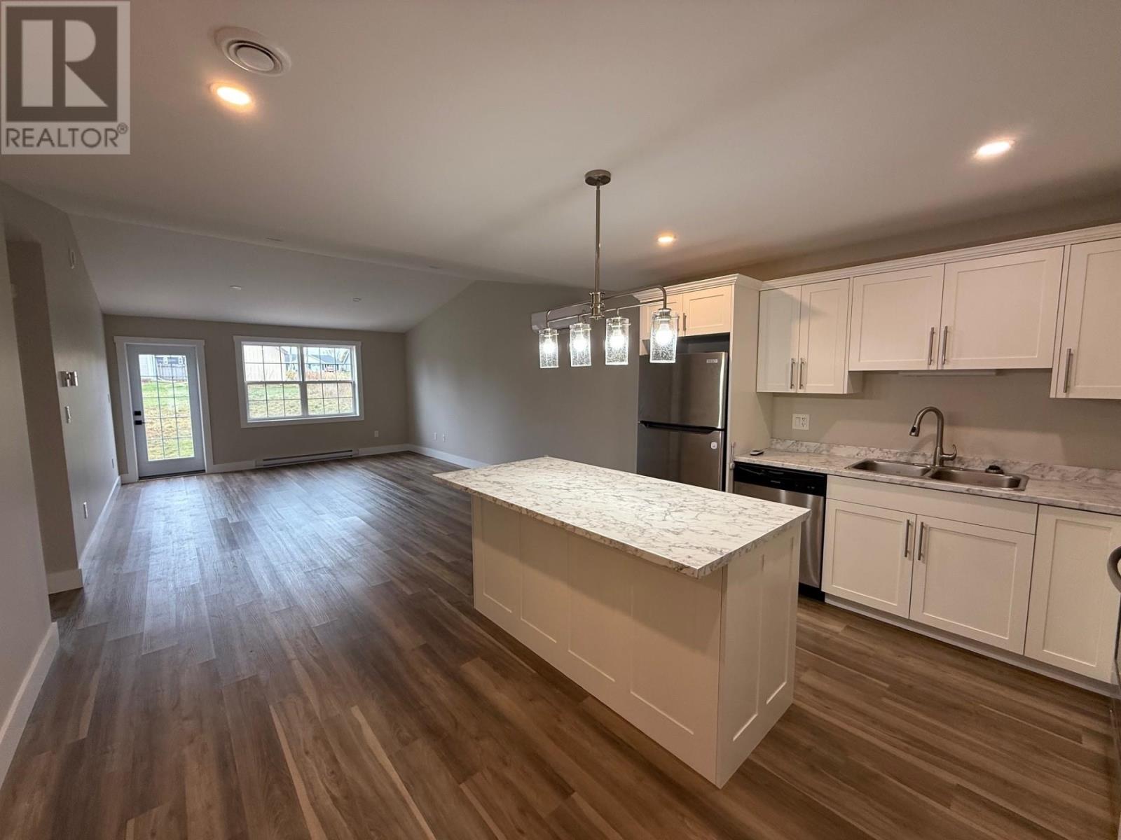 22 Starlite Street, Summerside, Prince Edward Island  C1N 4J3 - Photo 9 - 202620692