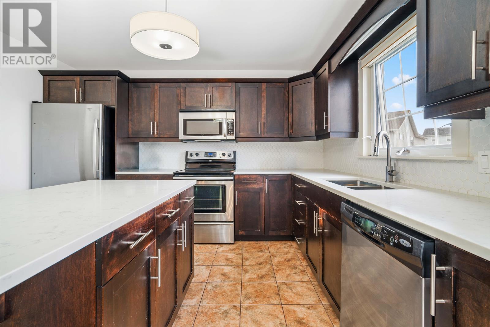 11 Lily Court, Stratford, Prince Edward Island  C1B 0H6 - Photo 12 - 202620730