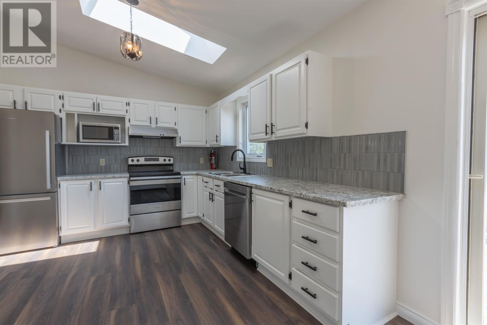 124 Westridge Crescent, Charlottetown, Prince Edward Island  C1A 9E7 - Photo 9 - 202620805